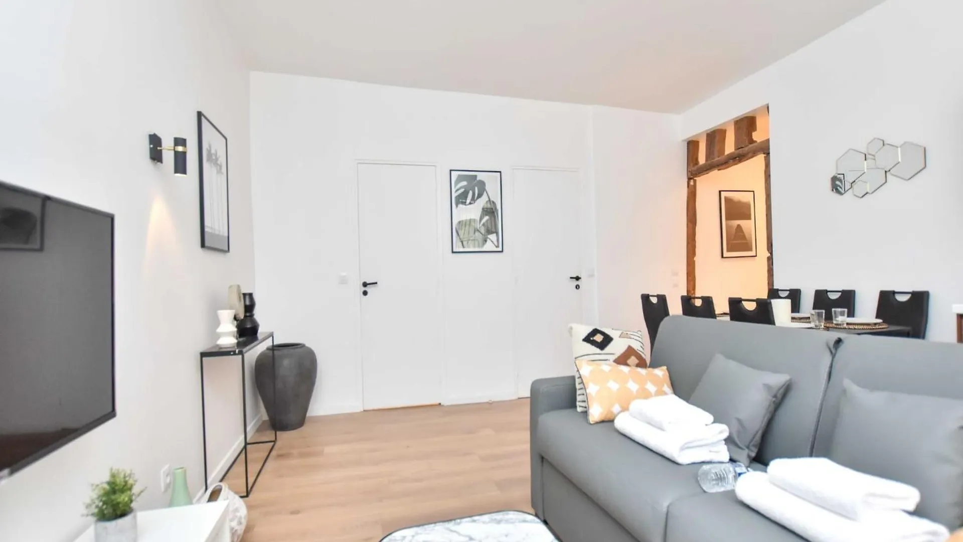 Apartment Cosy 2Bdr - Fbg Poissonniere Musee Grevin Paris